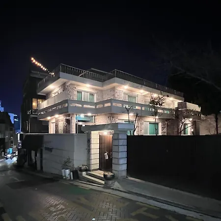 Dadu House Hostel